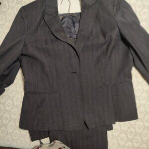 2 piece Kasper grey pantsuit